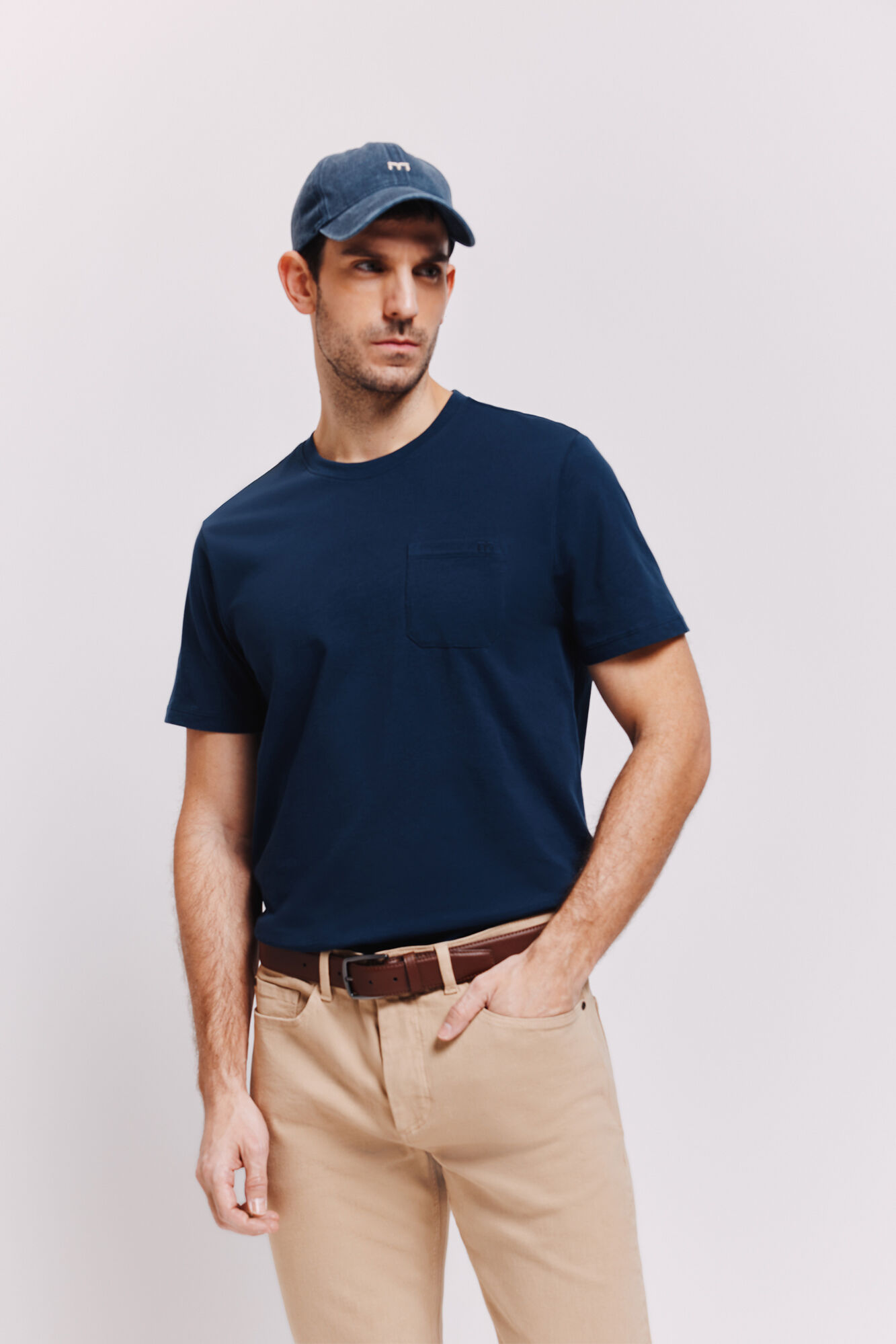 Milano Camiseta b&aacute;sica con bolsillo