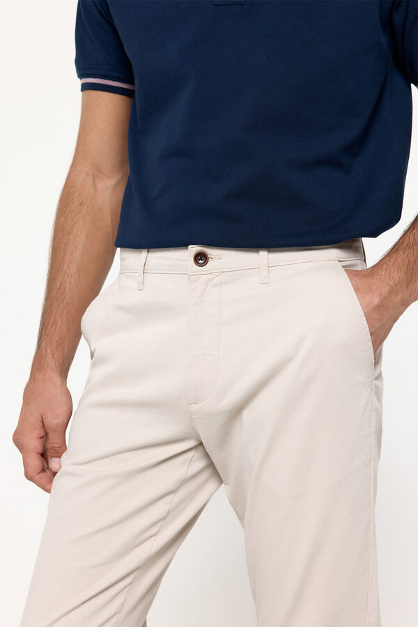 Fifty Outlet Pantalón chino slim liso Beige