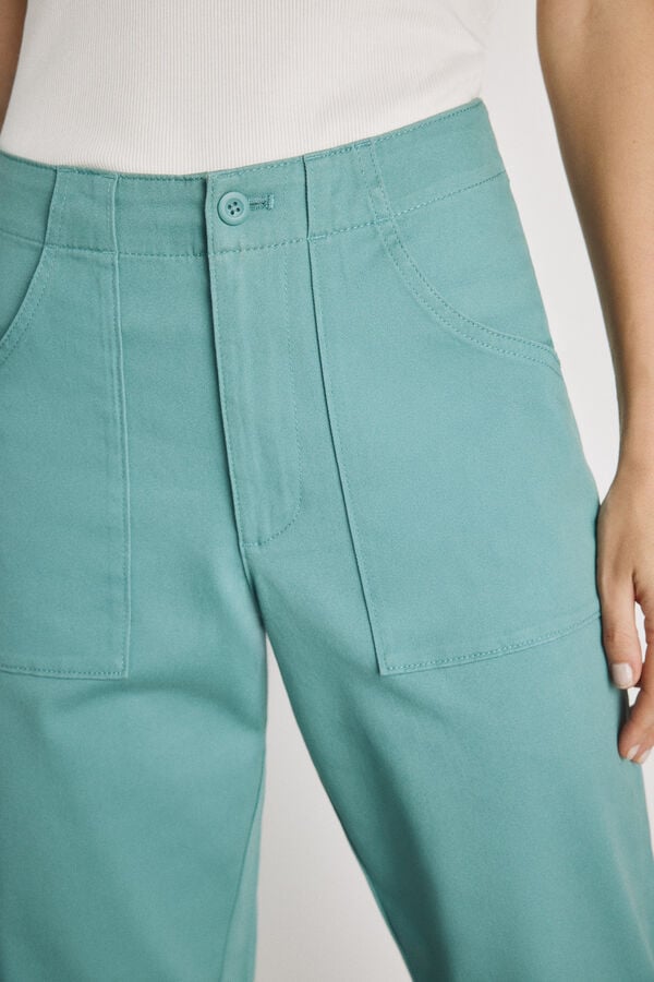 Milano Cal&ccedil;a color com bolsos de remendo Azul
