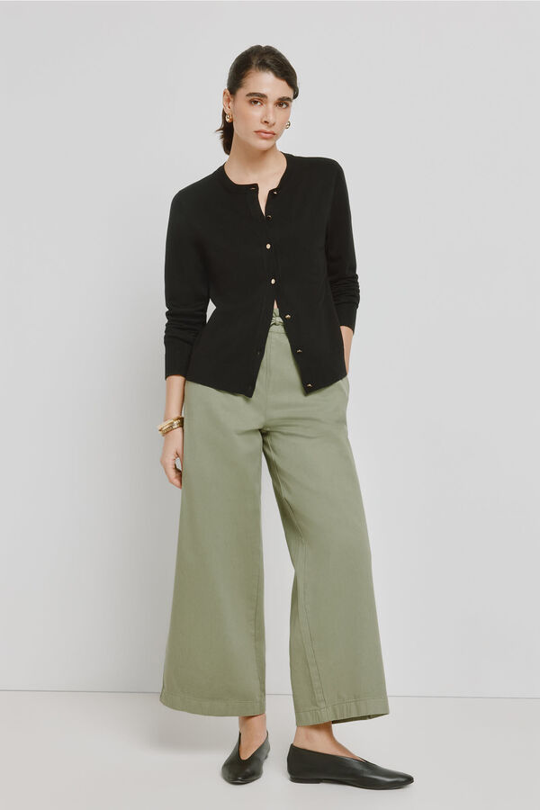 Milano Cardigan fino bot&otilde;es dourados Preto