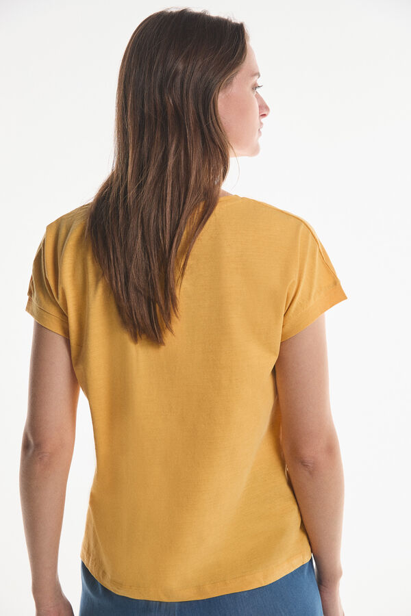 Fifty Outlet Camiseta sostenible pico Amarillo/Dorado