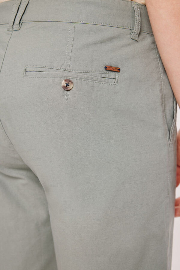 Milano Bermudas Lisas Lino C&aacute;qui m&eacute;dio