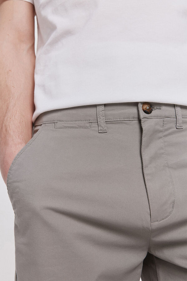 Pedro del Hierro Bermudas cl&aacute;ssicas lisas Camel