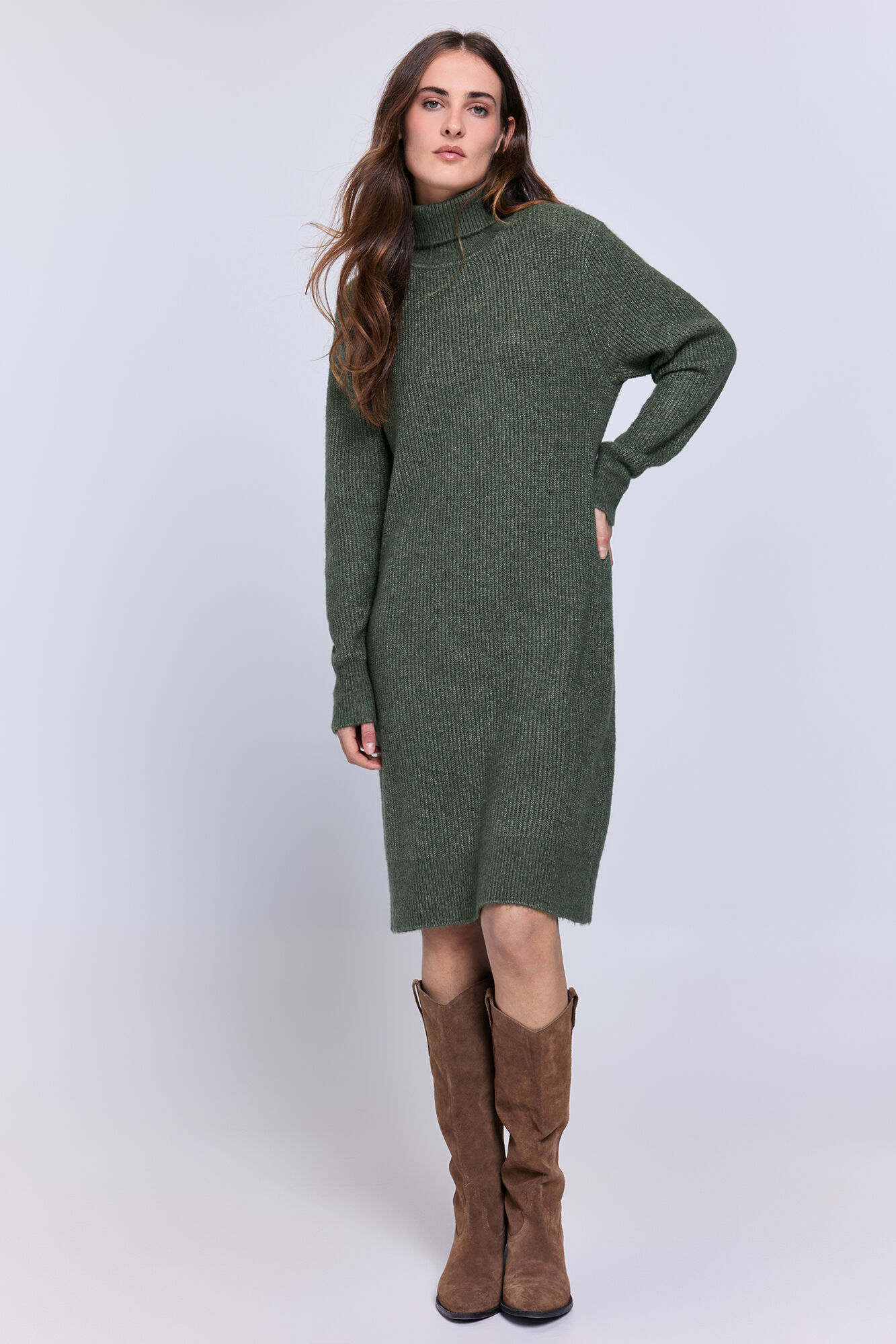 Milano Vestido gola cisne