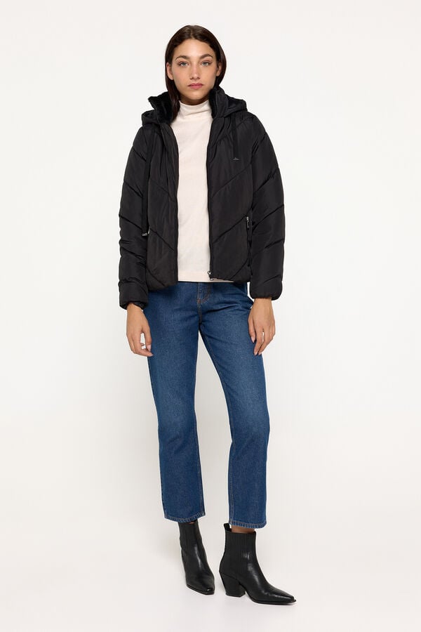 Milano Abrigo acolchado corto con capucha Negro