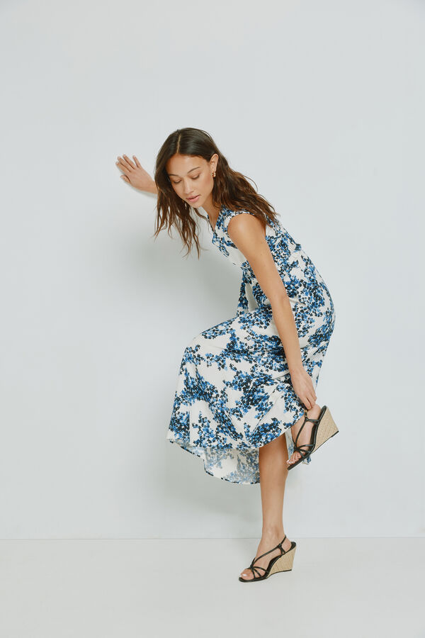 Milano Vestido escote pico natural