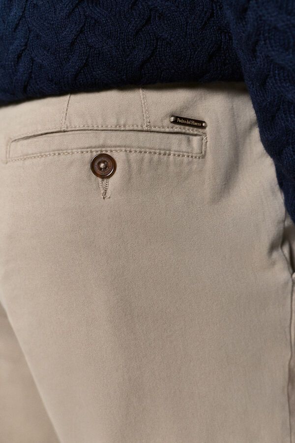 Pedro del Hierro Pantalón chino comfort fit Beige