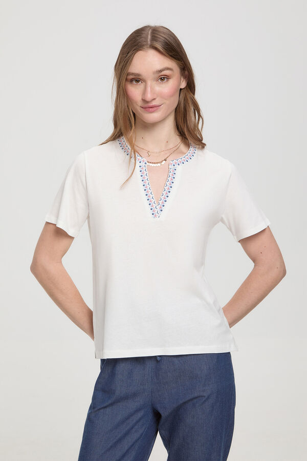 Milano Camiseta cuello mao bordado Blanco