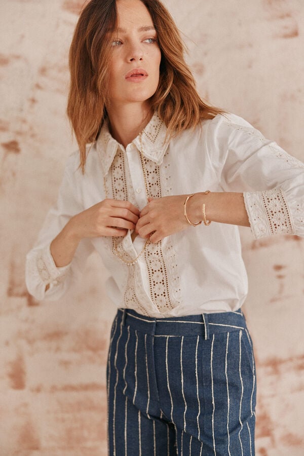 Hoss Intropia Candelaria. Camisa bordada. Beige