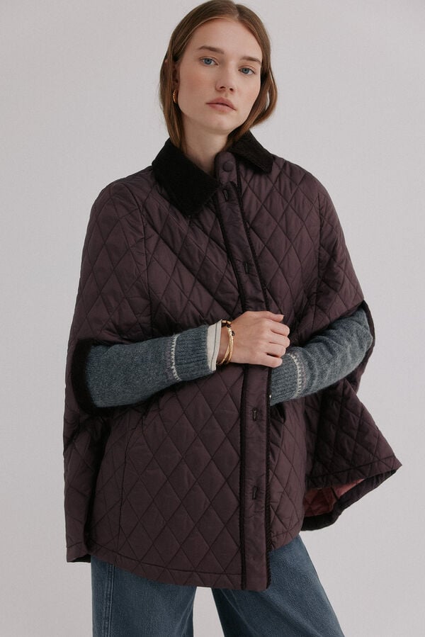 Hoss Intropia Danna. Capa acolchada Granate