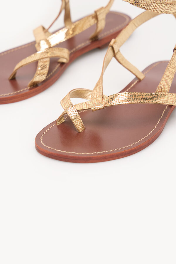 Hoss Intropia Maitane. Sandália de pele metalizado Dourado