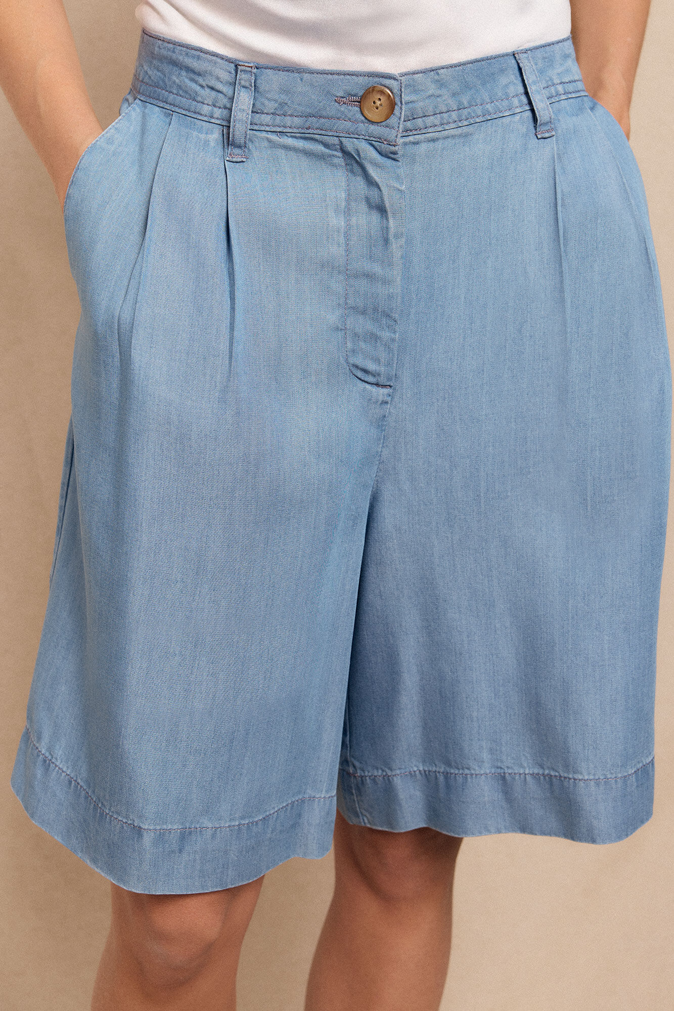 Hoss Intropia Bermuda flu&iacute;da 