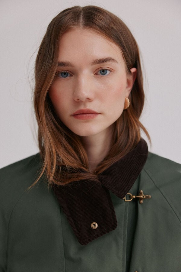 Hoss Intropia Dara. Deportiva cruzada Kaki