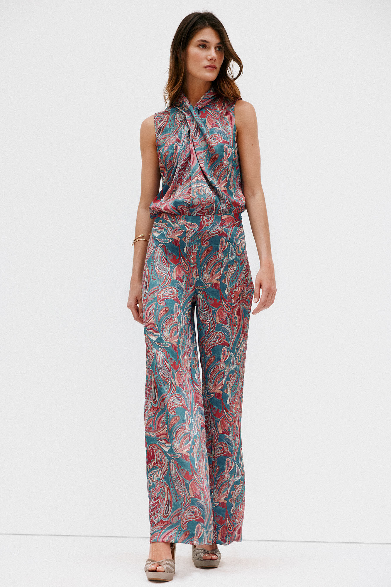 Hoss Intropia Paloma. Pantalones estampados