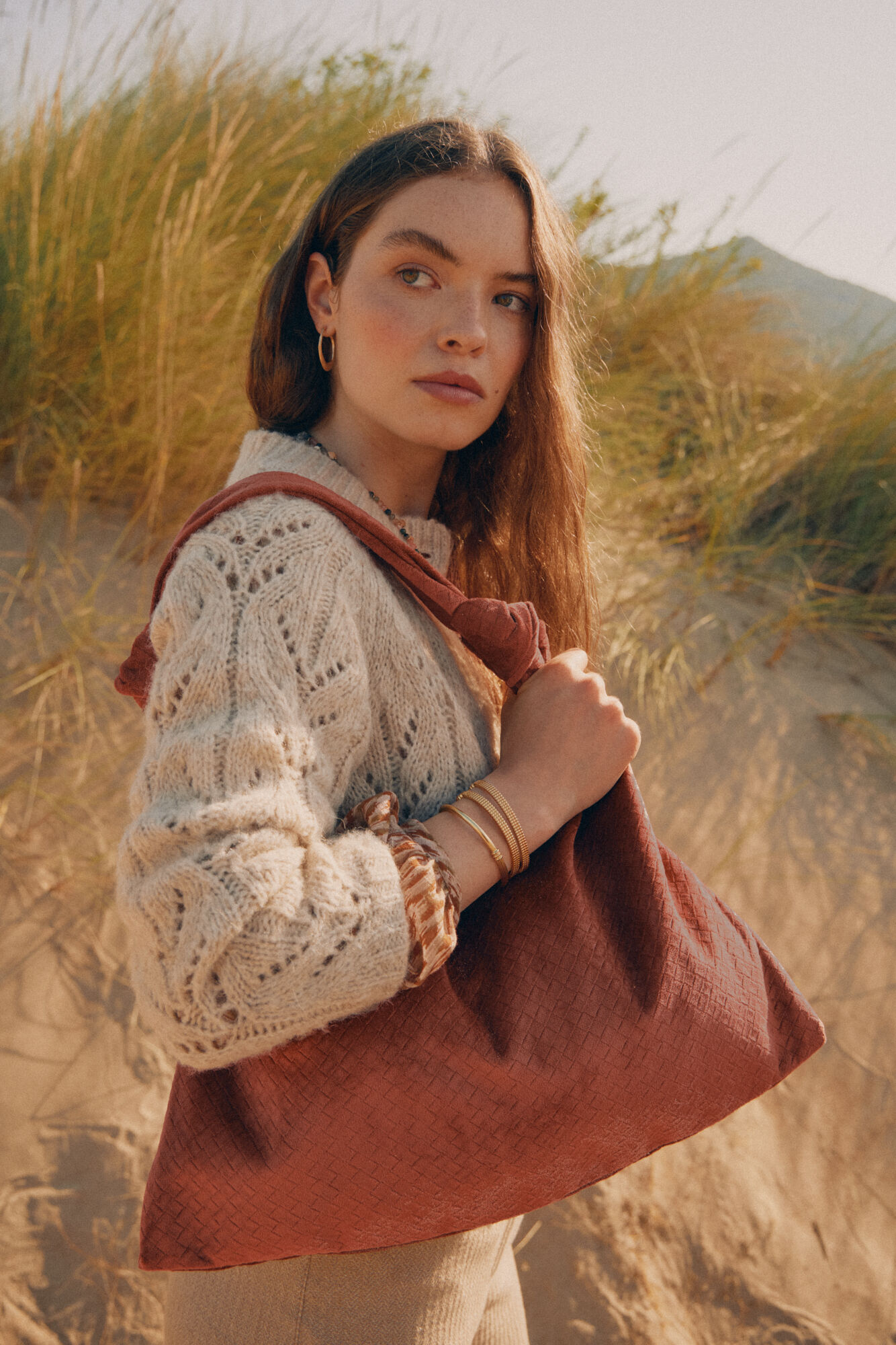 Hoss Intropia Nuria. Saco terciopelo grabado