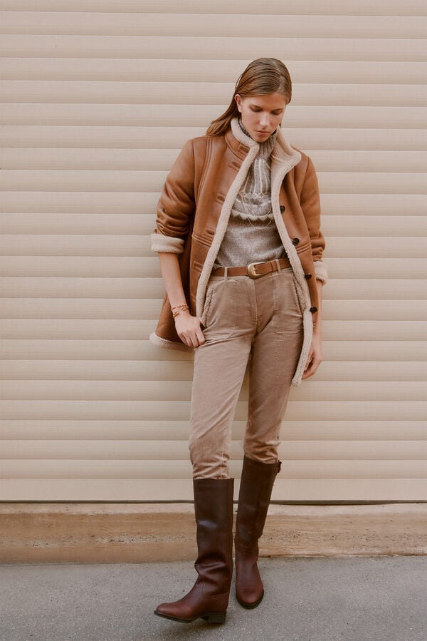 Hoss Intropia Padme. Pantal&oacute;n recto de pana Marfil