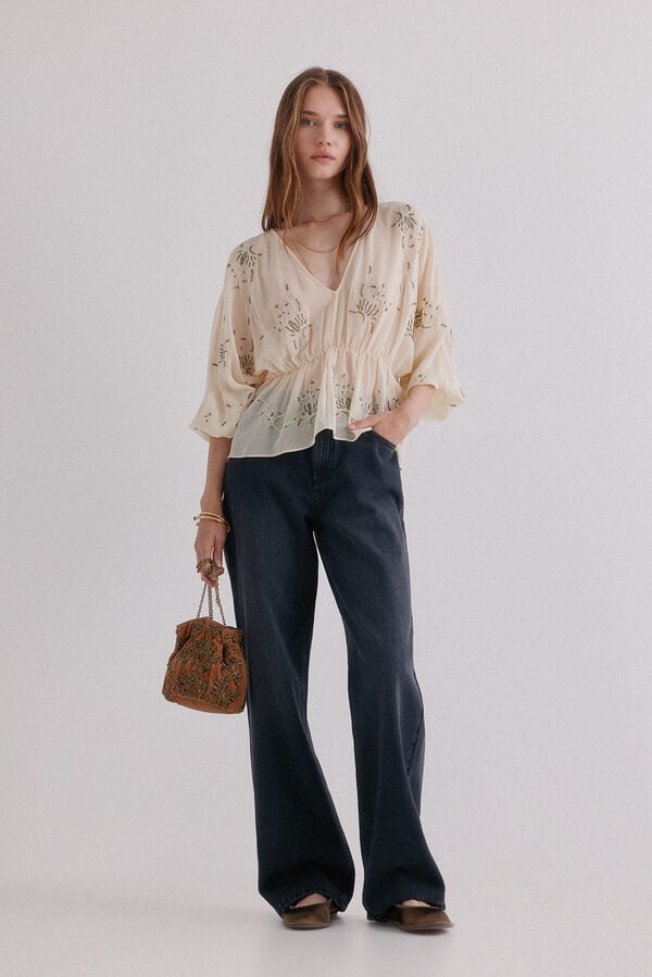 Hoss Intropia Catena. Blusa bordada Ecru