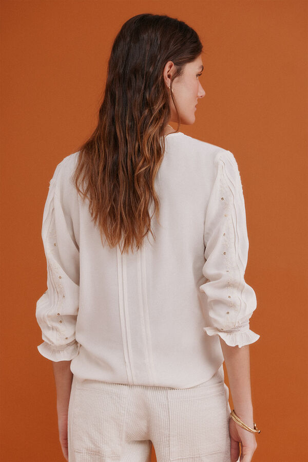 Hoss Intropia Covadonga. Blusa bordada Ecru