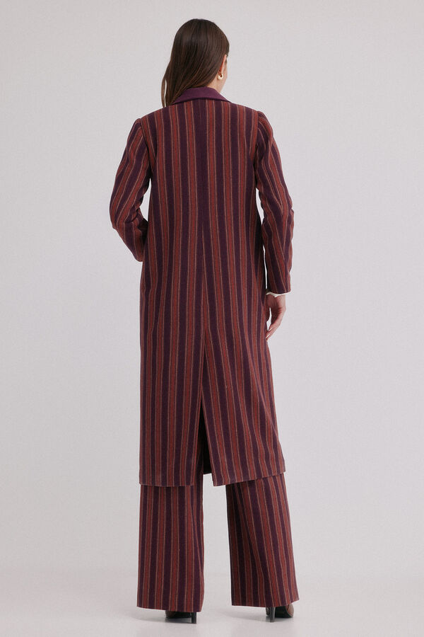 Hoss Intropia Francesca. Sobrecasaca riscas Granada