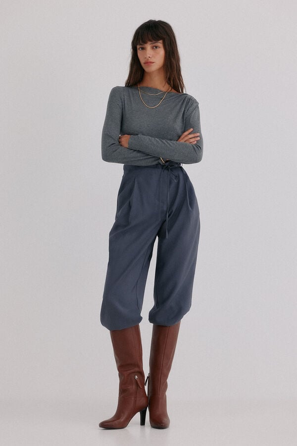 Hoss Intropia Mercedes. Top drapeado Gris