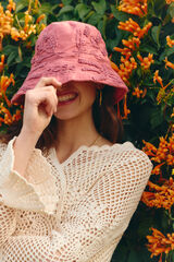 Hoss Intropia Meira. Gorro bordado em algodão Subiu