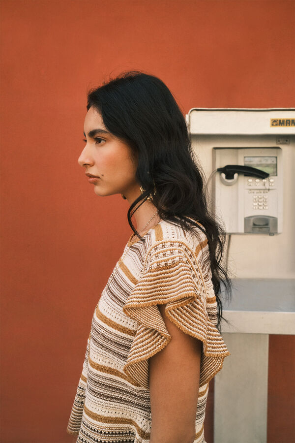 Hoss Intropia Taciana. Camisola folhos Ecru