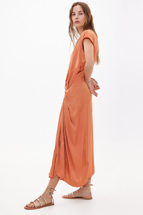 Hoss Intropia Flora. Vestido midi satinado Naranja