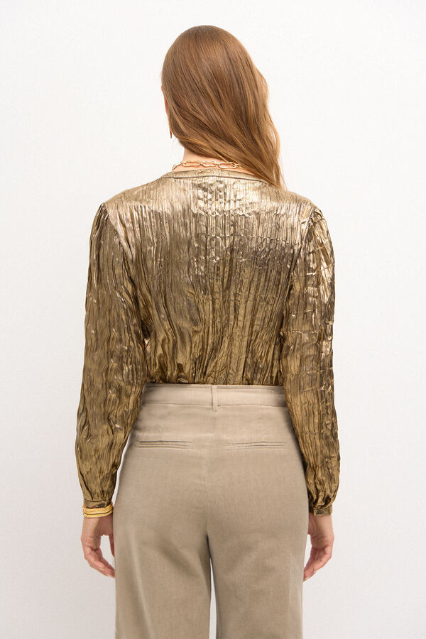 Hoss Intropia Fernanda. Blusa metalizada. Dorado