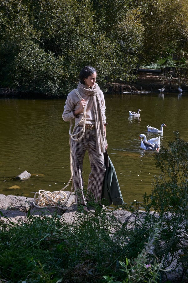 Hoss Intropia Prado. Pantal&oacute;n a cuadros Marfil