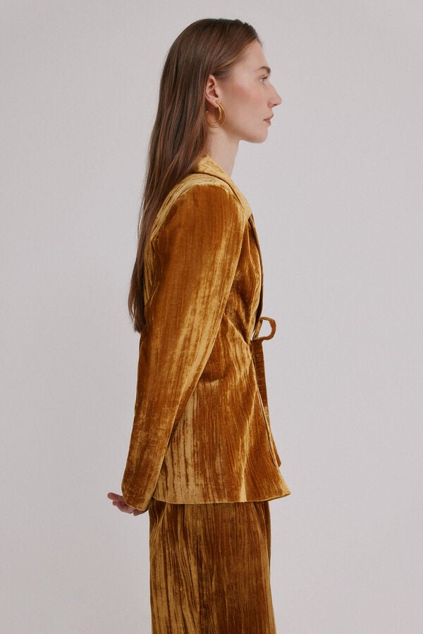 Hoss Intropia Erin. Blazer con lazada Dorado