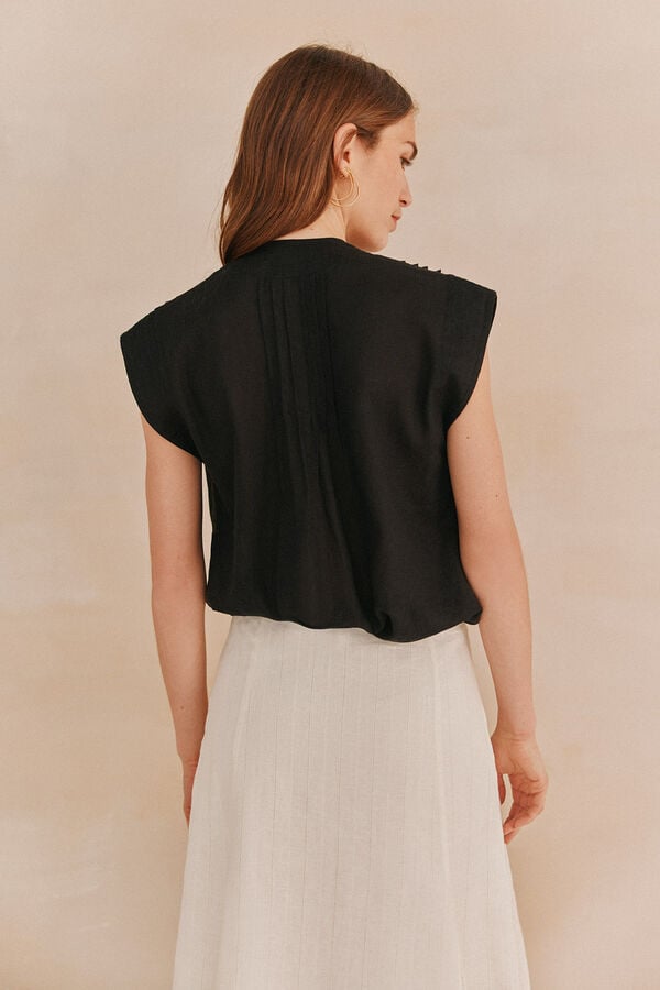 Hoss Intropia Guadalupe. Blusa con jaretas Negro