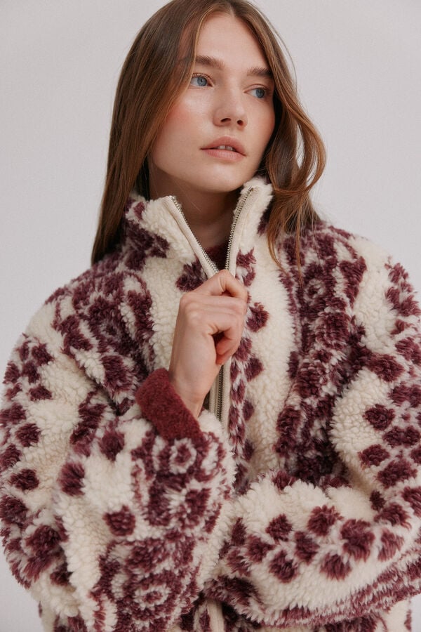 Hoss Intropia Dena. Deportiva estampada Estampado granate