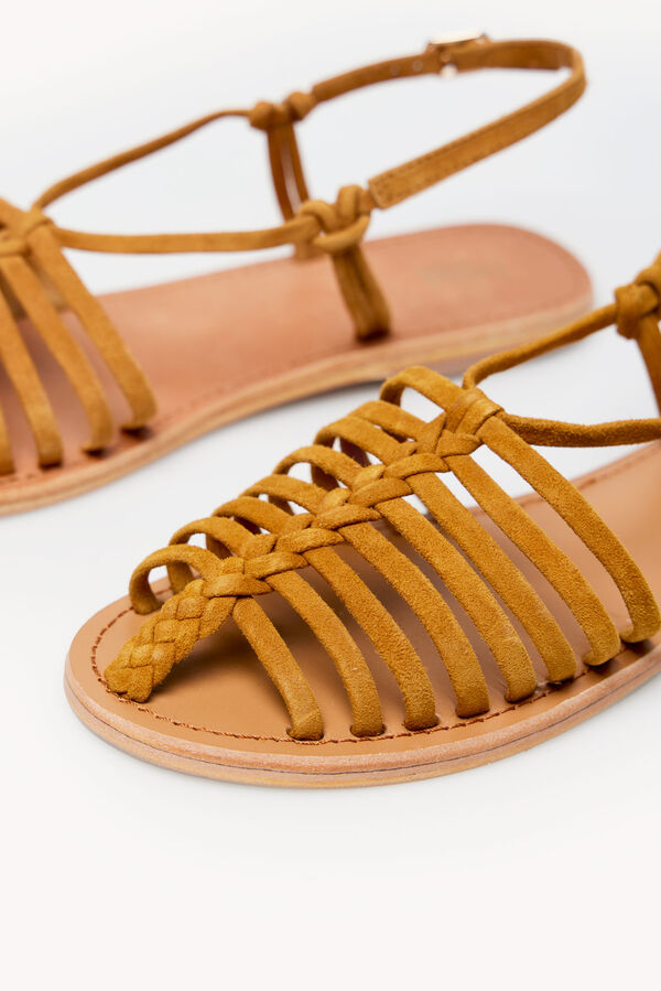 Hoss Intropia Medina. Cangrejeras planas de piel Beige