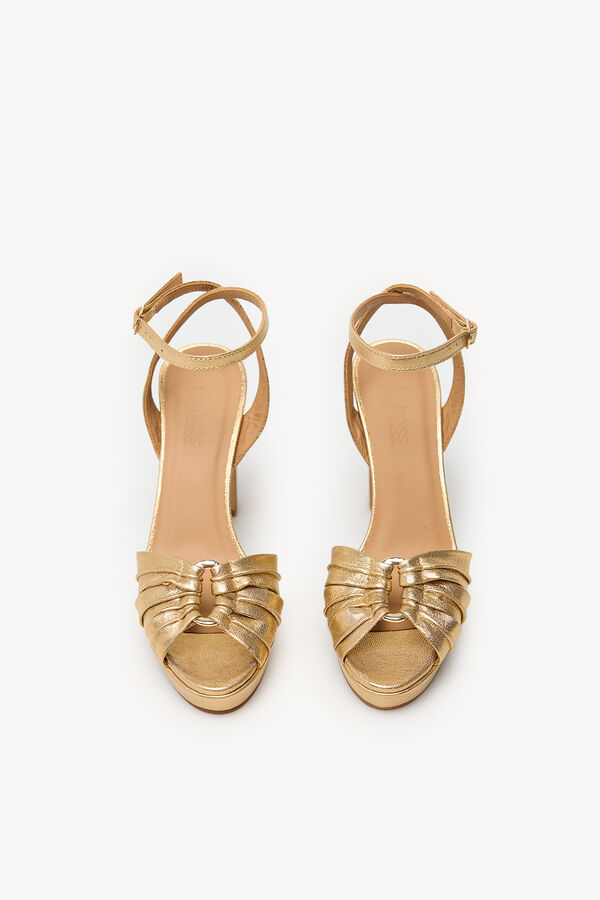 Hoss Intropia Marcela. Sand&aacute;lia de salto de pele Dourado