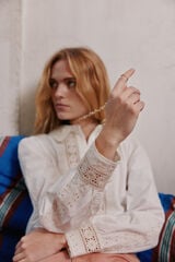 Hoss Intropia Candelaria. Camisa bordada. Beige