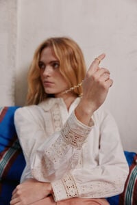 Hoss Intropia Candelaria. Camisa bordada.