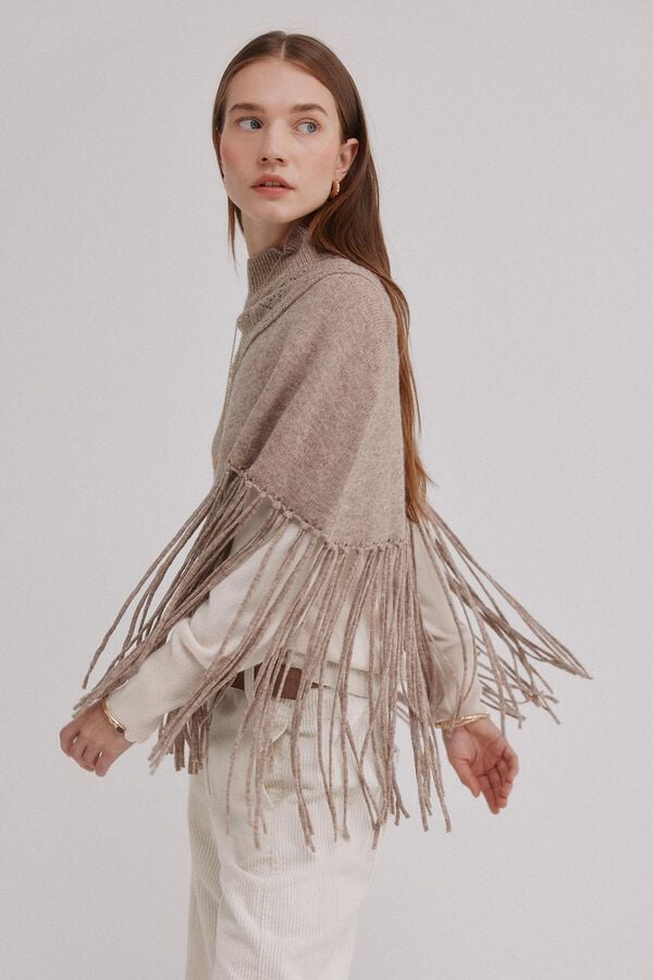 Hoss Intropia Marta. Capa flecos de tricot Beige