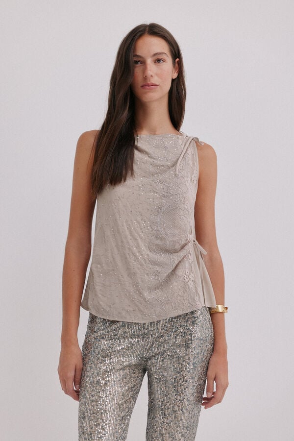 Hoss Intropia Colette. Top rom&aacute;ntico Gris