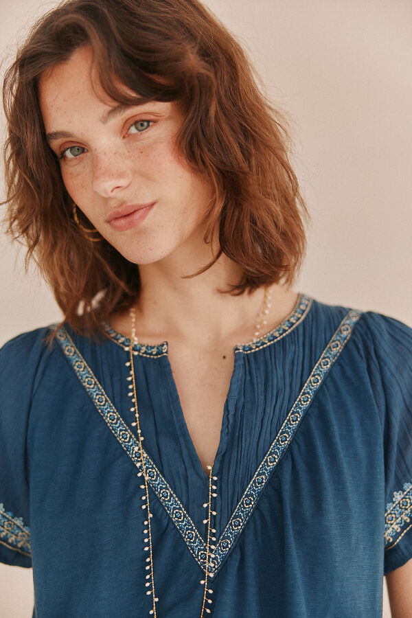 Hoss Intropia Marina. T-shirt bordada Azul