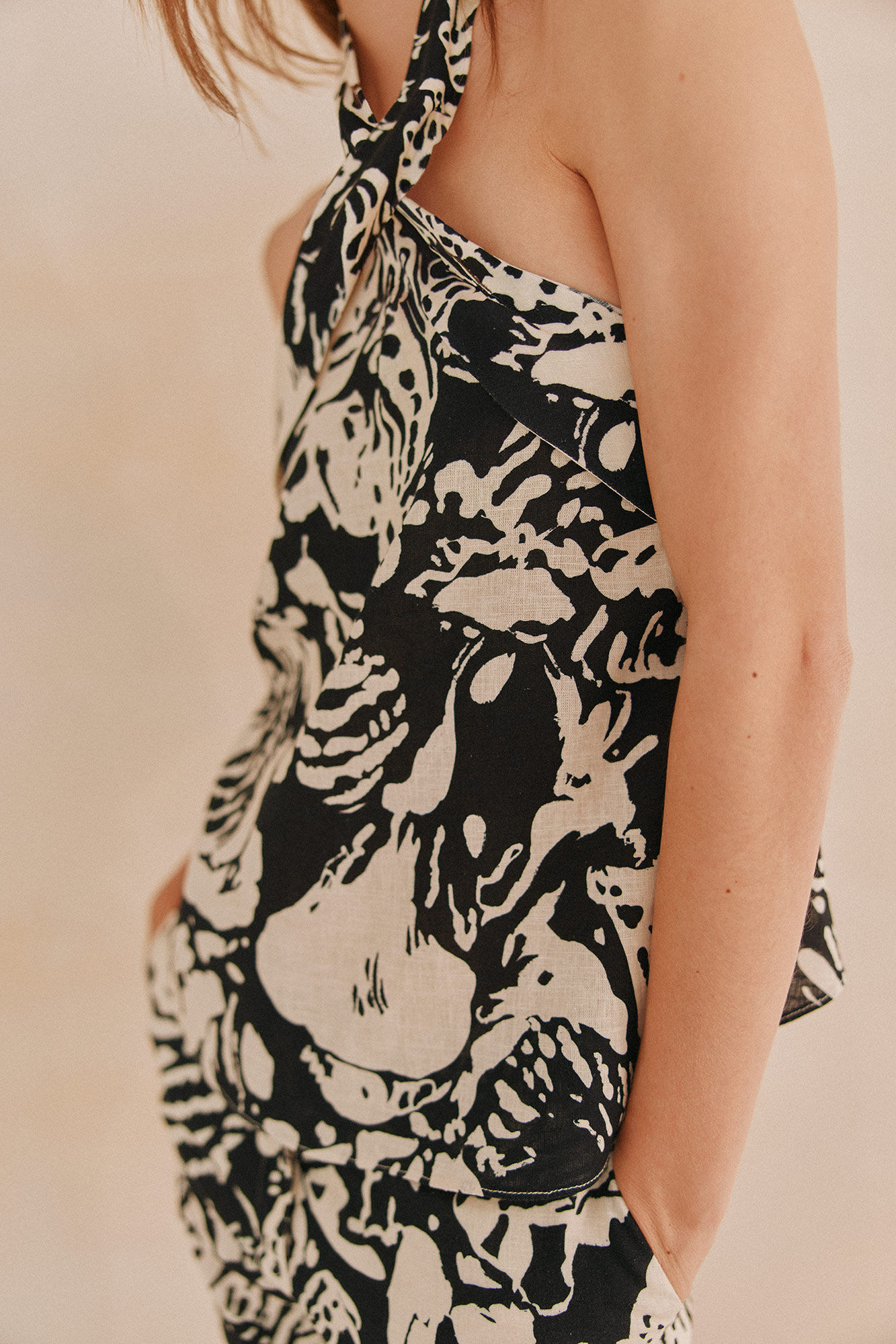 Hoss Intropia Gia. Top escote halter