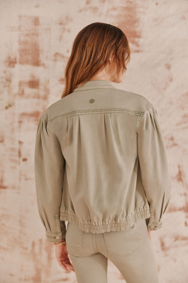 Hoss Intropia Beatriz. Chaqueta bomber frunces Kaki