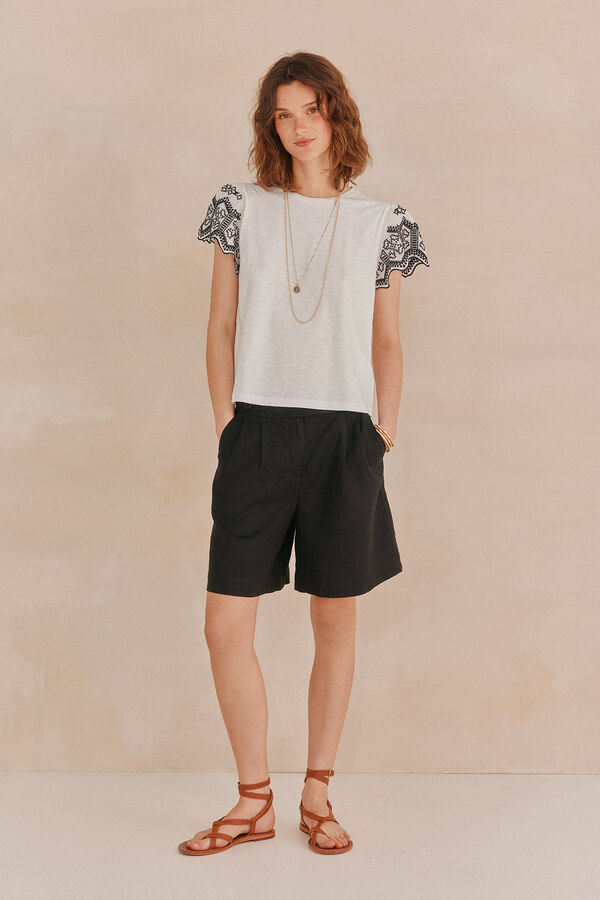 Hoss Intropia Monique. T-shirt bordada Ecru