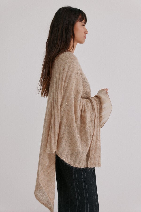 Hoss Intropia N&auml;elle. Capa de malha Beige