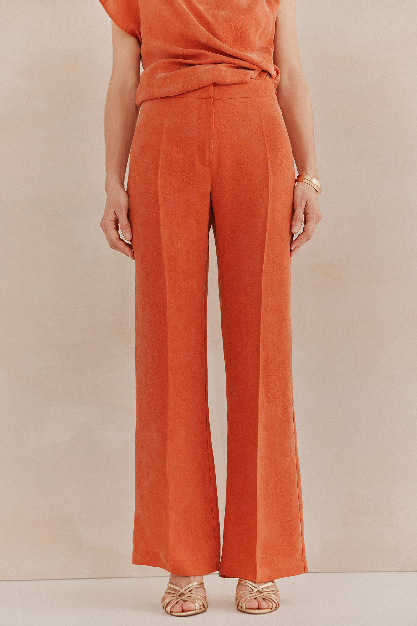 Hoss Intropia Petra. Pantalones jaquard