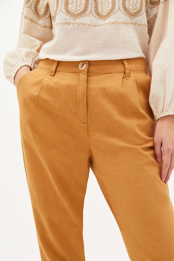 Hoss Intropia Julieta Pantal&oacute;n r&uacute;stico con pinzas Dorado