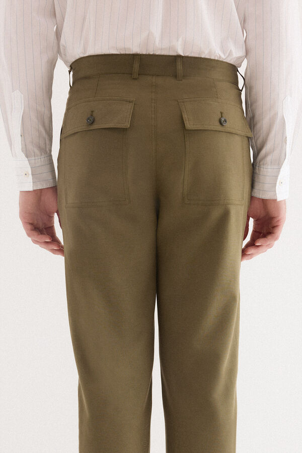 Pedro del Hierro Cal&ccedil;as worker regular em linho Verde