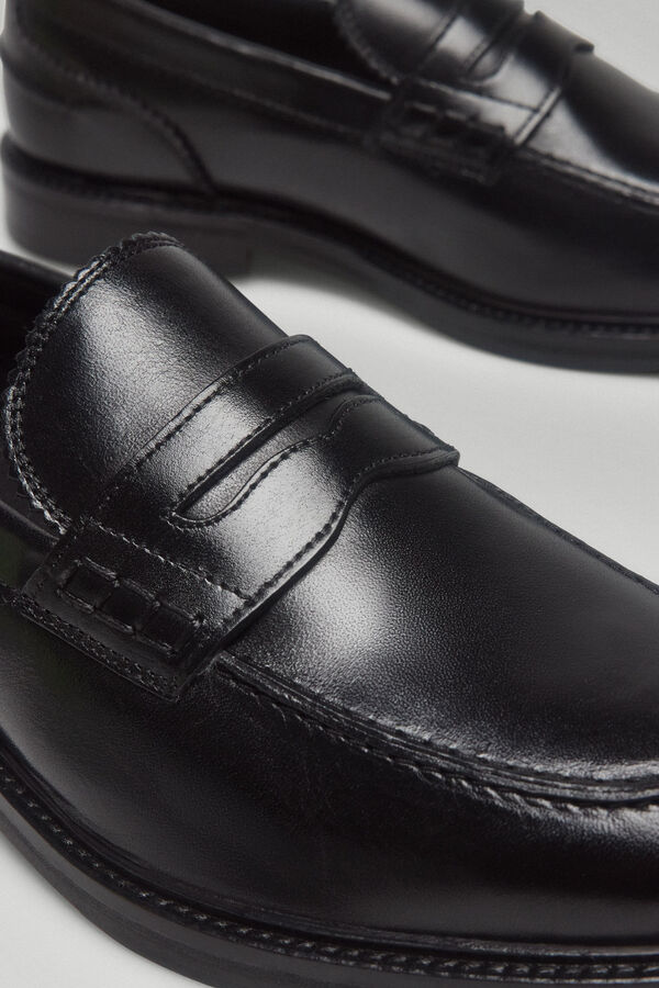 Pedro del Hierro Mocasin vestir piel Negro