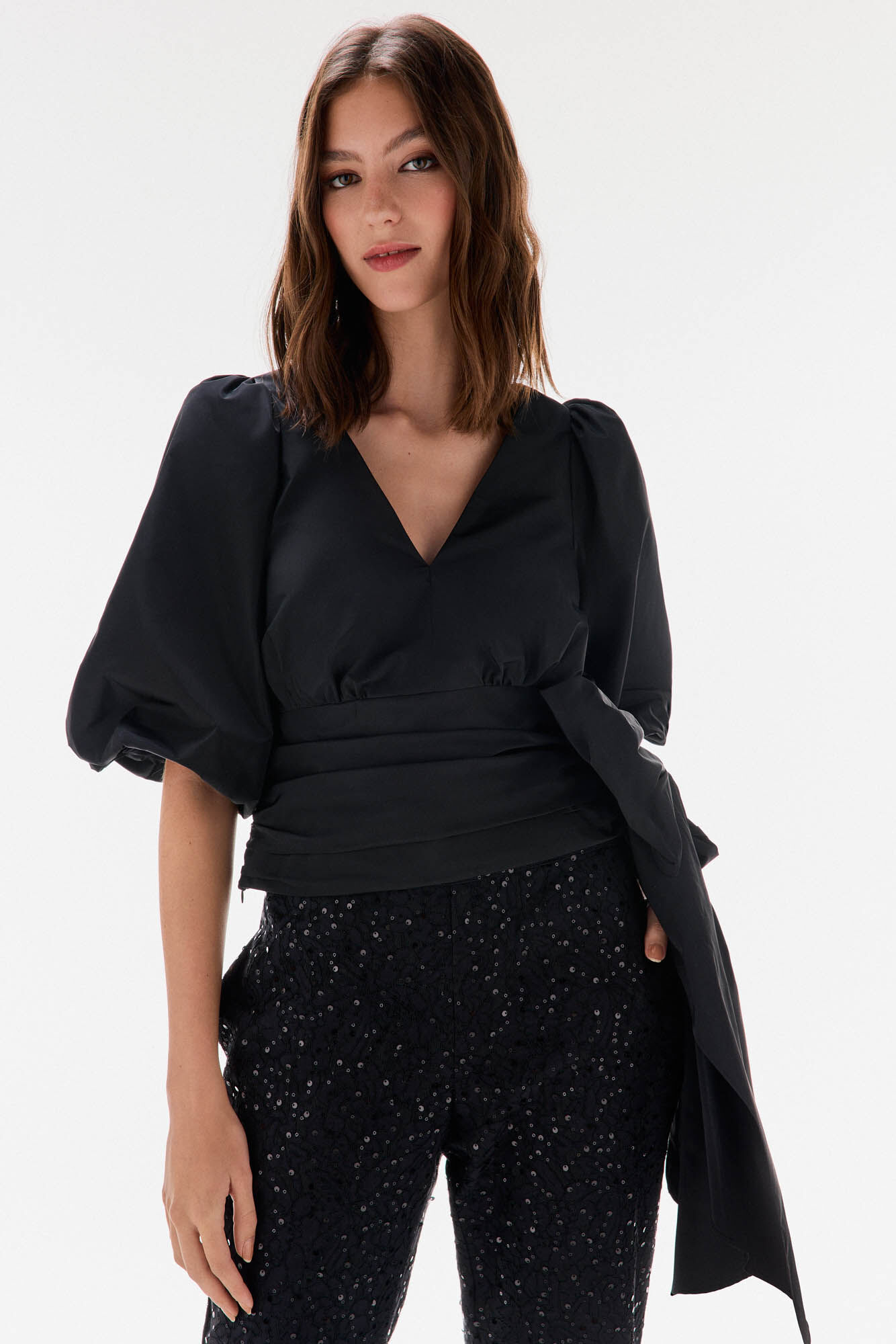 TFP by Tamara Falc&oacute; Blusa tafeta lazo