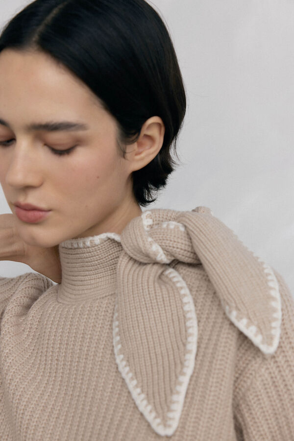 Pedro del Hierro Jersey lazada cuello Beige