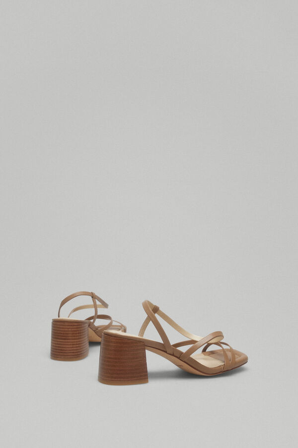 Pedro del Hierro Sandalia tac&oacute;n media multi tiras Beige